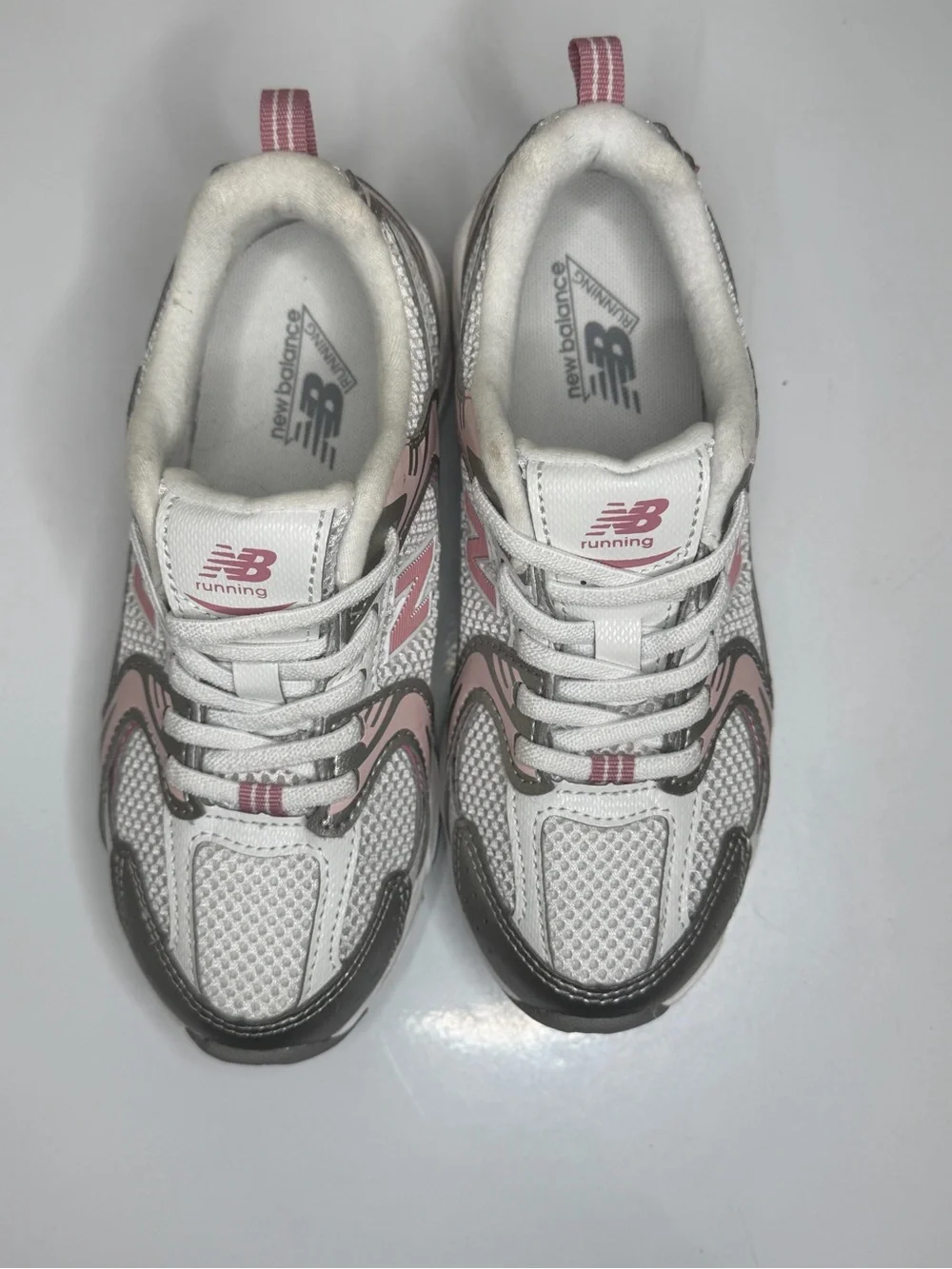 ❌❌❌New Balance Kids Silver and Pink Mesh Sneakers